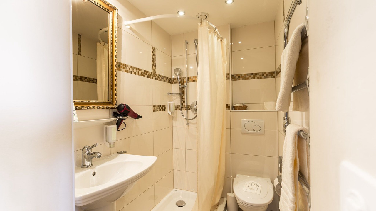 Photo of Bathroom in Carona