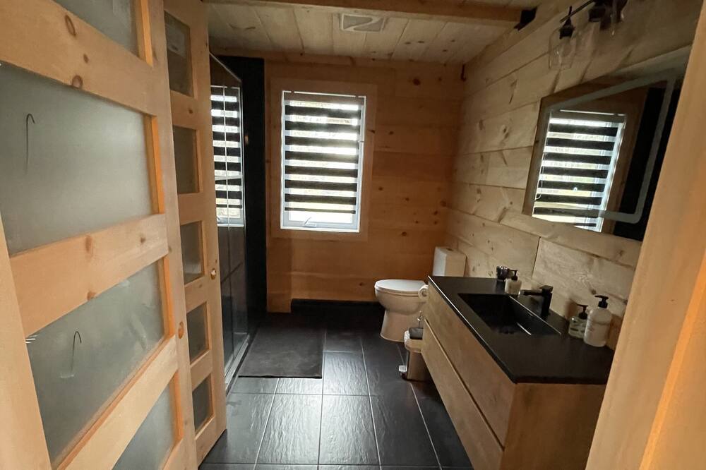Photo of Bathroom in Mauricie
