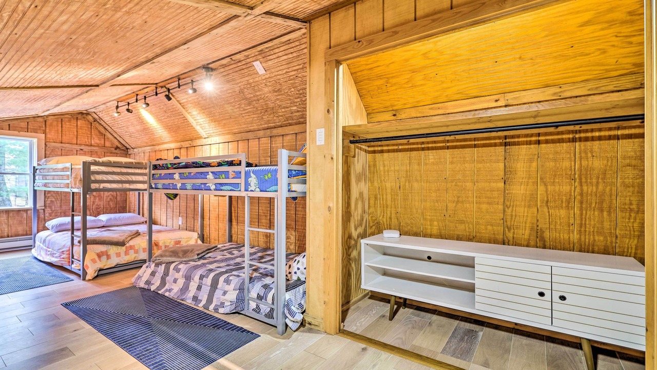 Photo of Others in Stroudsburg