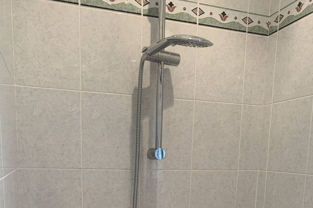 Photo of Bathroom in Champagne-les-Marais