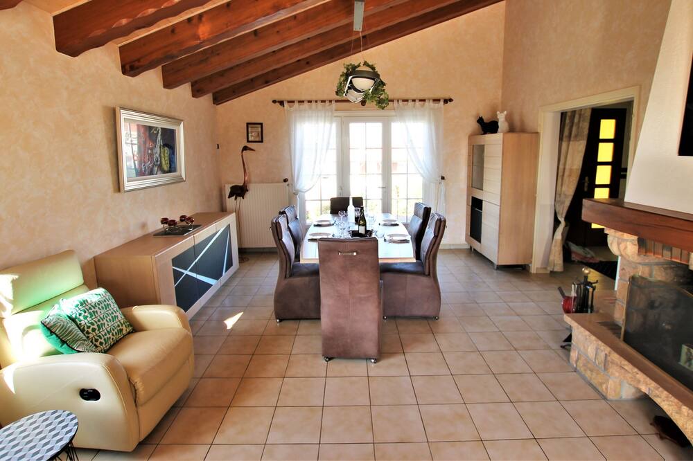 Photo of Livingroom in Avrille