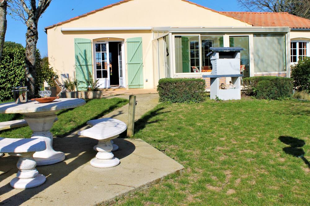 Photo of Outdoor in Avrille