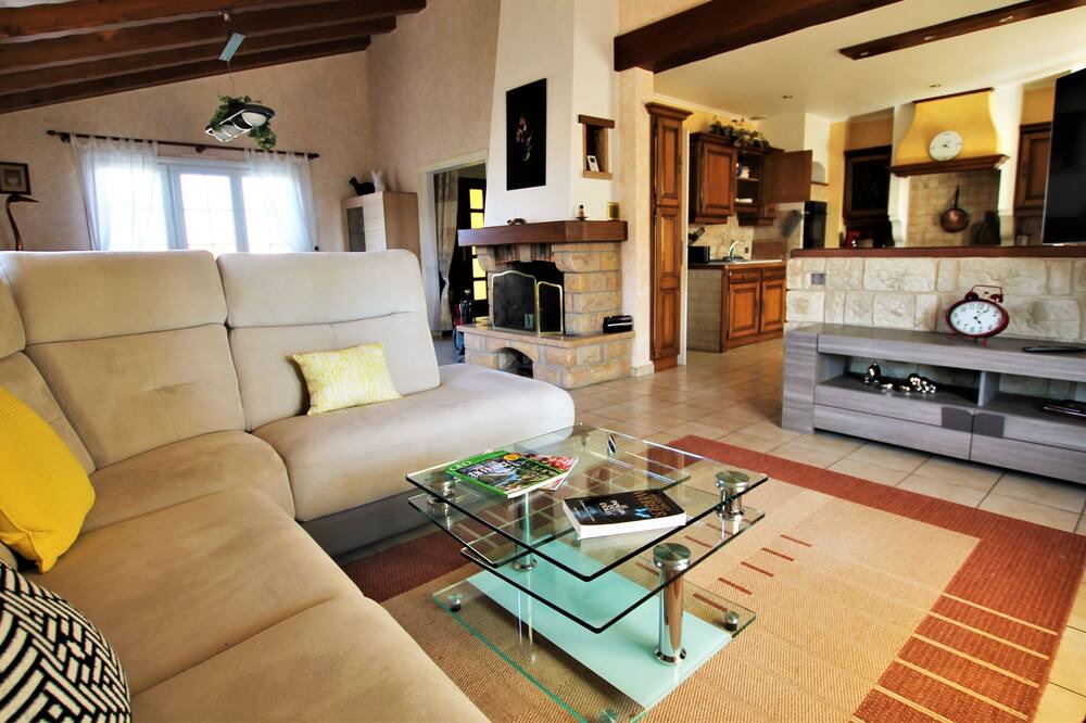 Photo of Livingroom in Avrille
