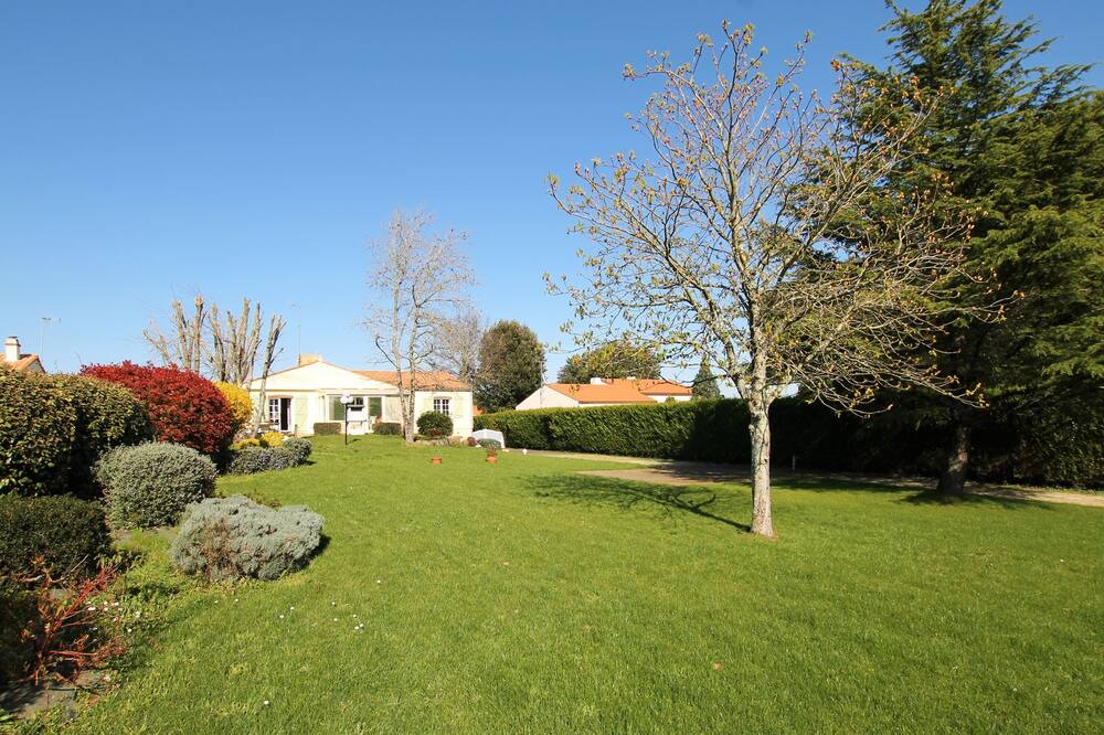 Photo of Outdoor in Avrille