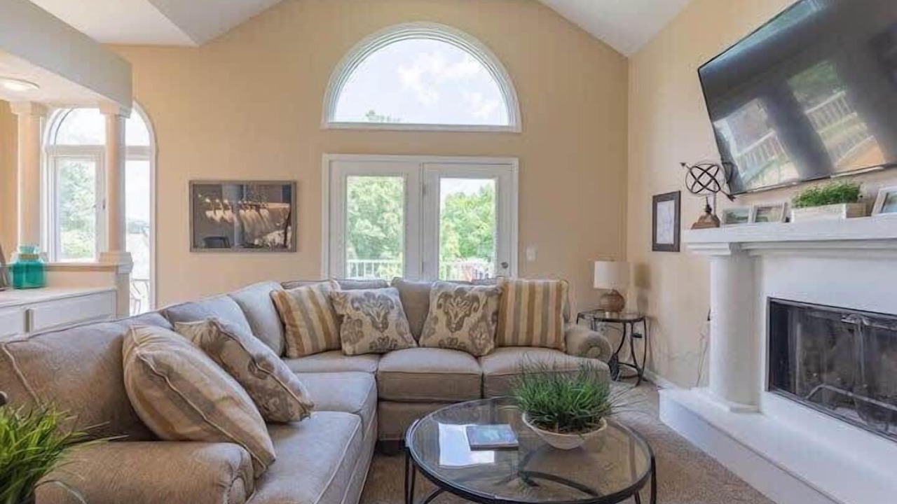 Photo of Livingroom in Table Rock