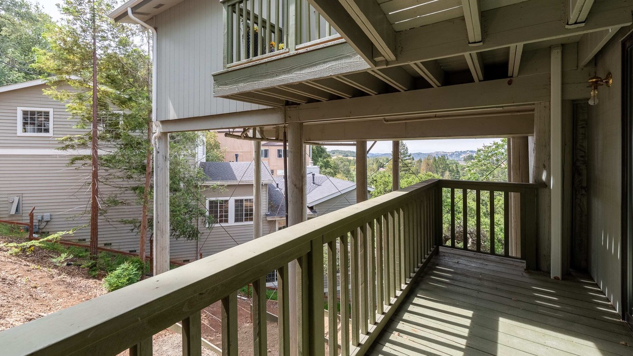 Photo of Outdoor in Farm Hills