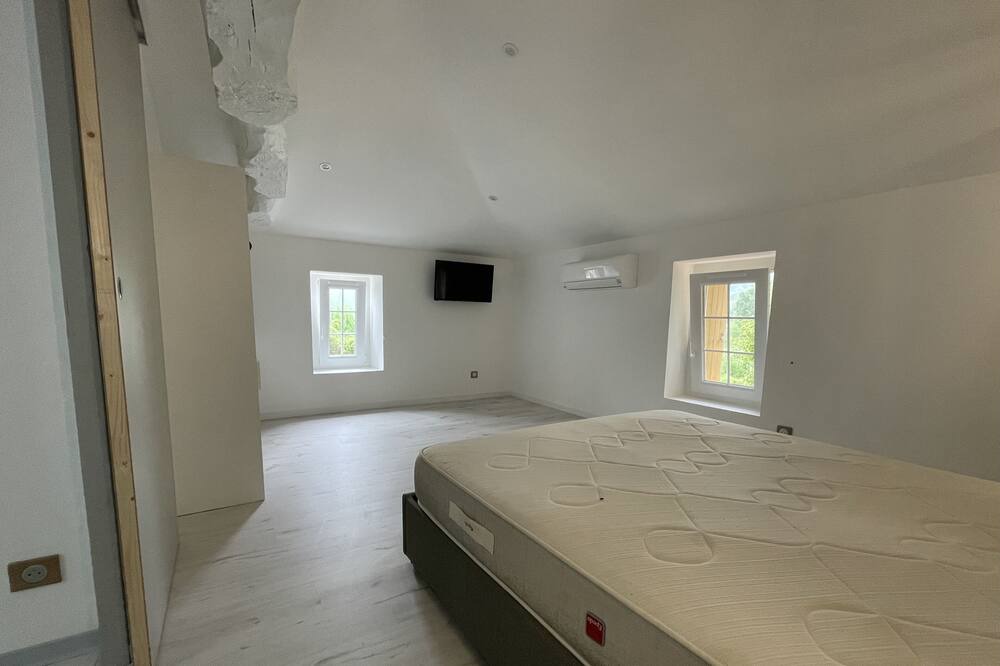 Photo of Bedroom in Allez-et-Cazeneuve