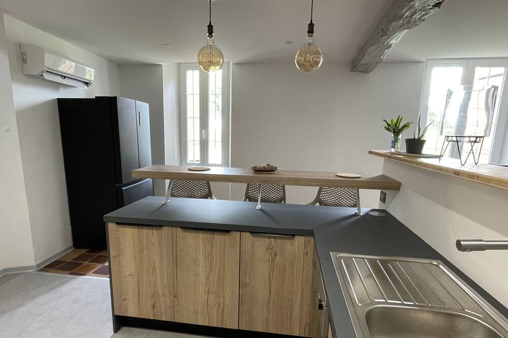 Photo of Kitchen in Allez-et-Cazeneuve