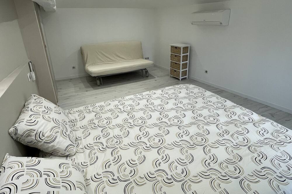 Photo of Bedroom in Allez-et-Cazeneuve