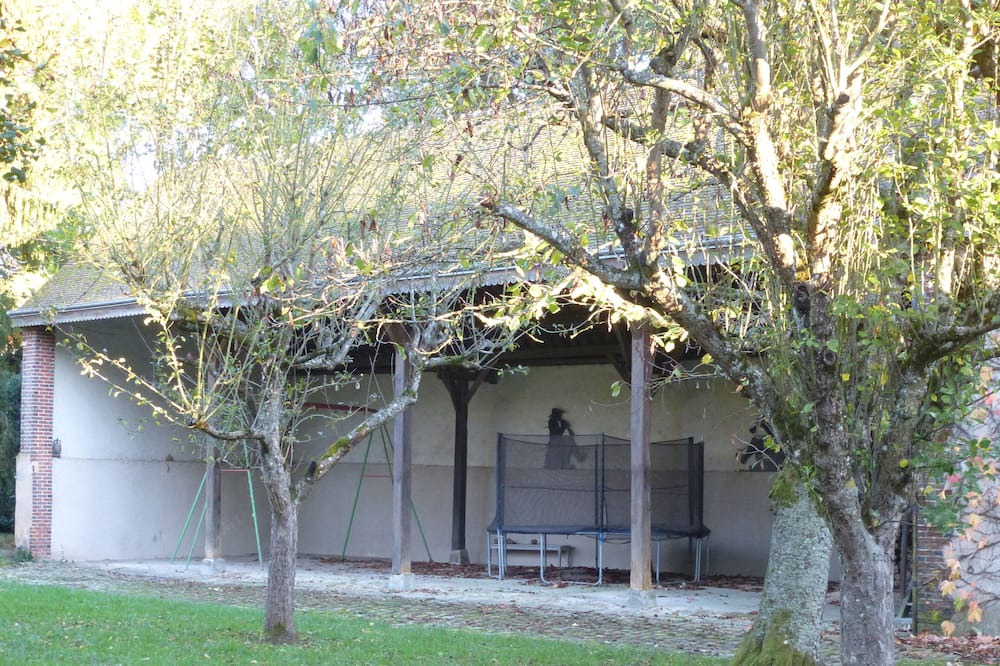 Photo of Outdoor in Maintenon