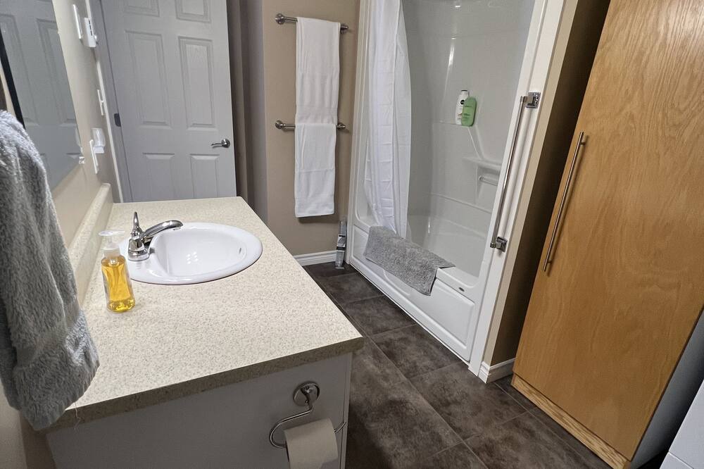 Photo of Bathroom in Summerside