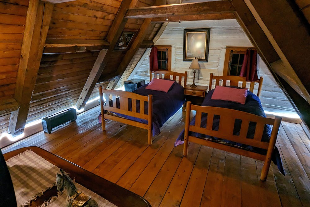 Photo of Bedroom in Notre-Dame-de-la-Merci