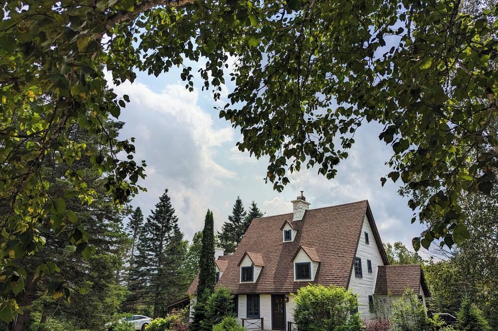 Photo of Outdoor in Notre-Dame-de-la-Merci