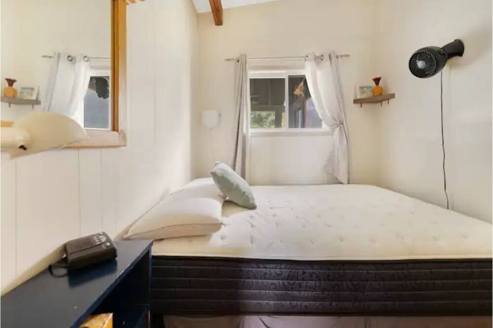 Photo of Bedroom in Rideau Lakes