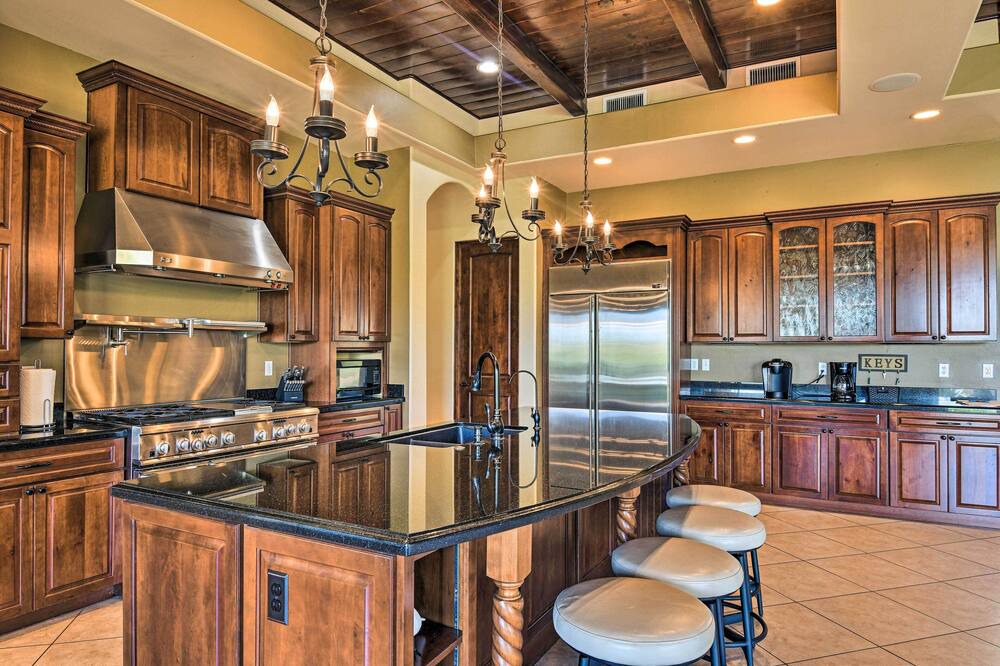 Photo of Kitchen in East Mesa