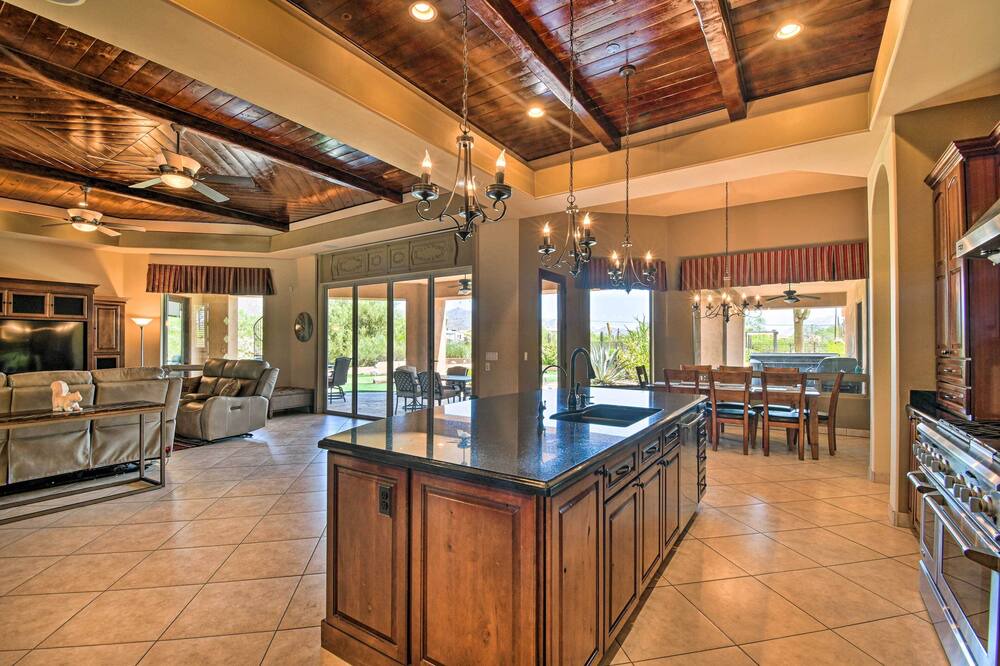 Photo of Kitchen in East Mesa