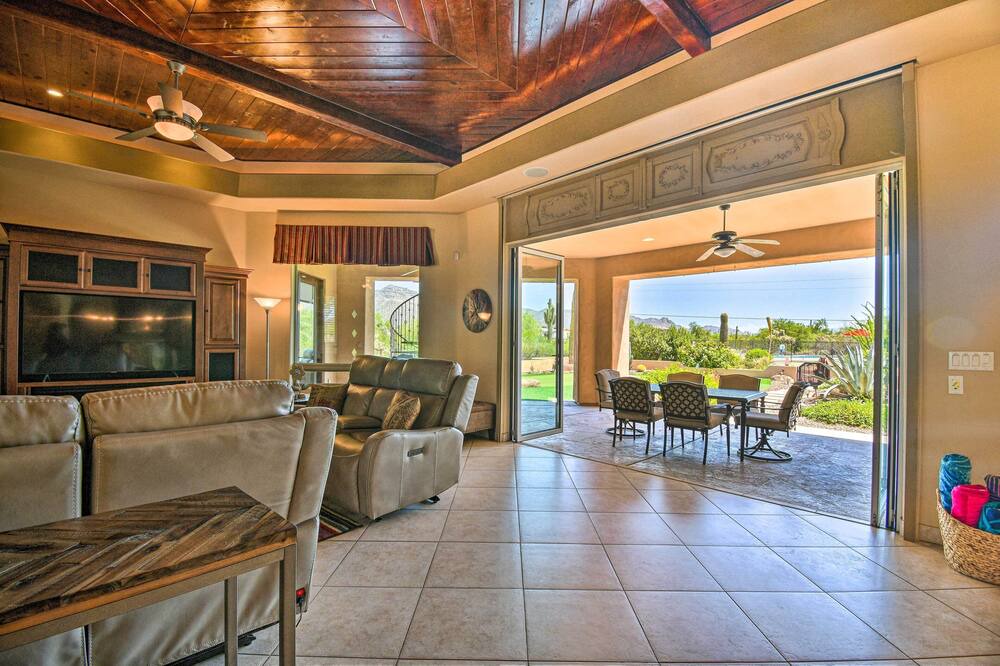 Photo of Livingroom in East Mesa