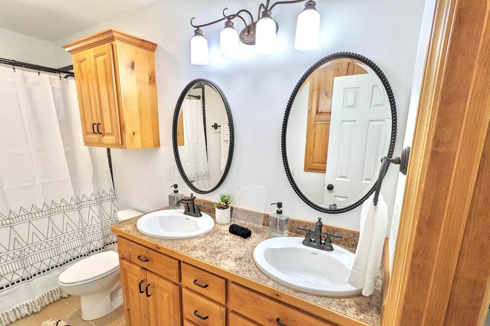 Photo of Bathroom in Joplin