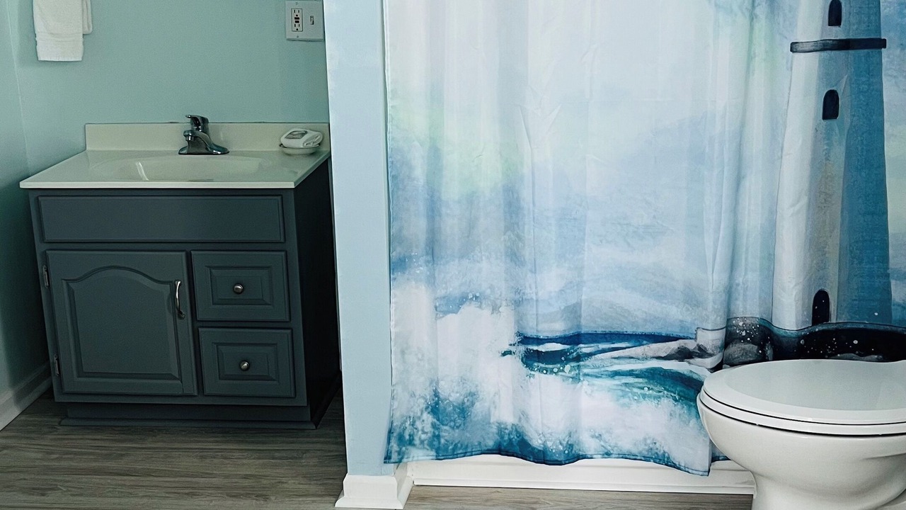 Photo of Bathroom in Frontenac