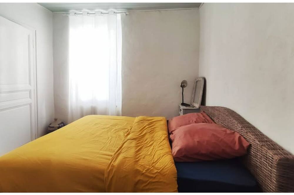 Photo of Bedroom in Estagel