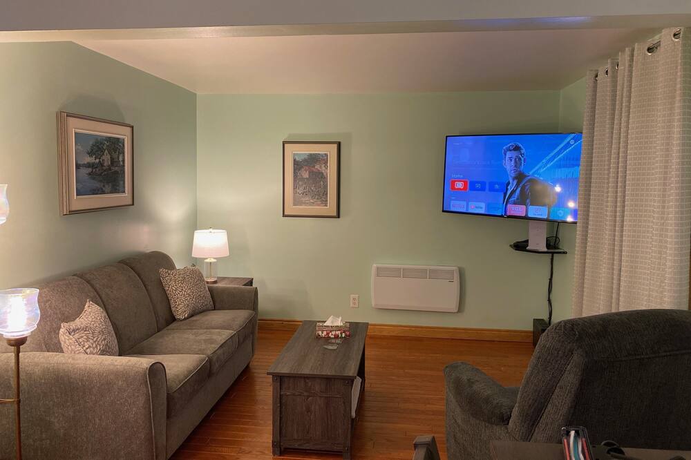 Photo of Livingroom in Iroquois Falls