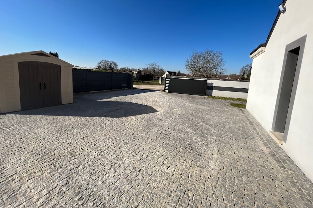 Photo of Outdoor in Clery-Saint-Andre