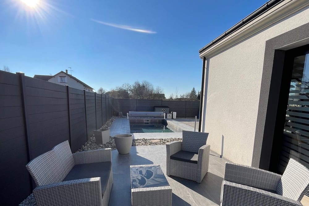 Photo of Patio Balcony in Clery-Saint-Andre