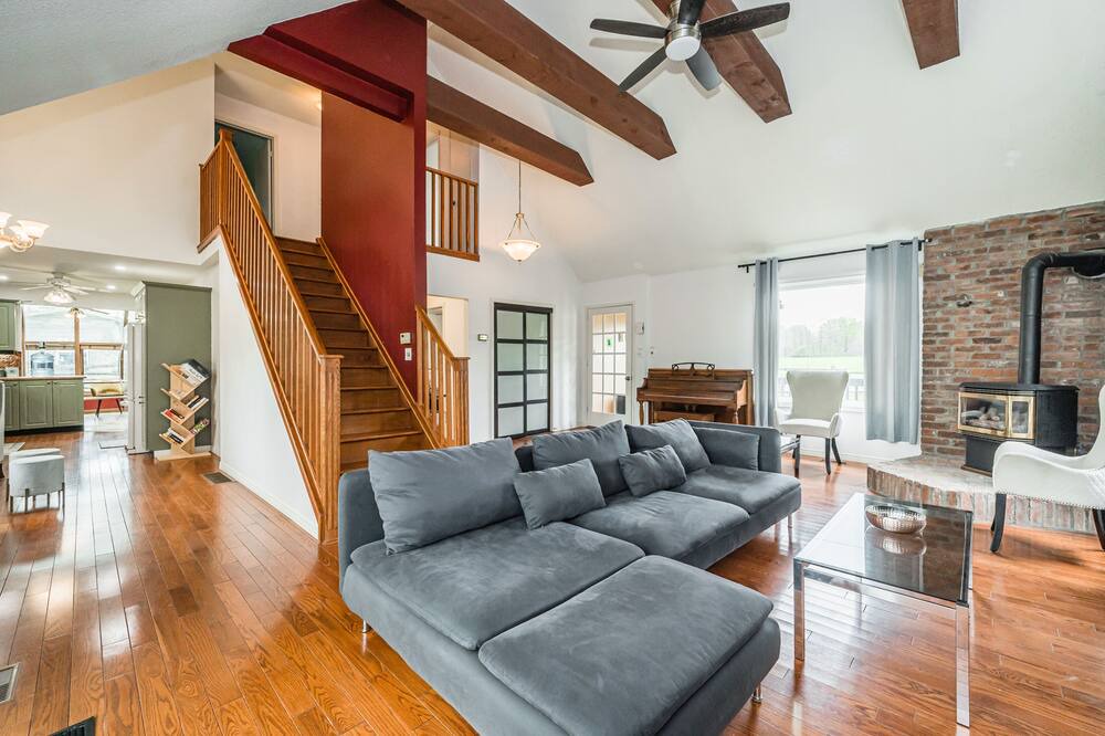 Photo of Bedroom in Georgian Bluffs