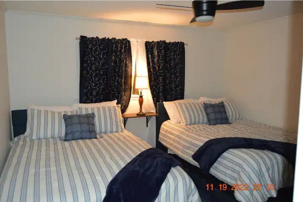 Photo of Bedroom in Salina