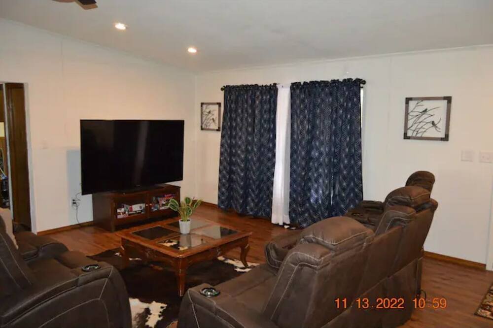 Photo of Livingroom in Salina