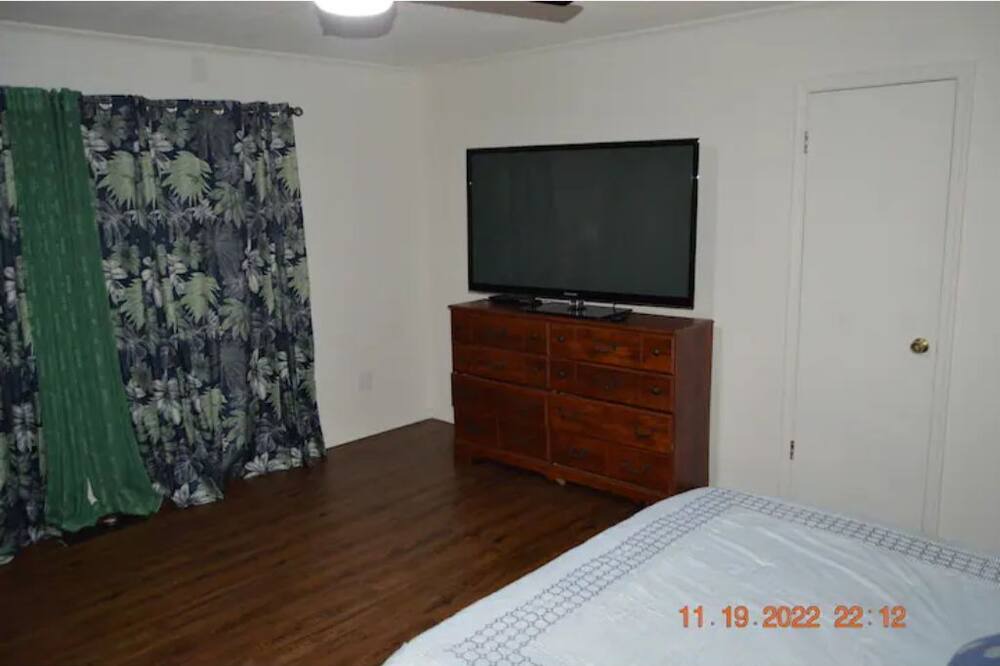 Photo of Bedroom in Salina