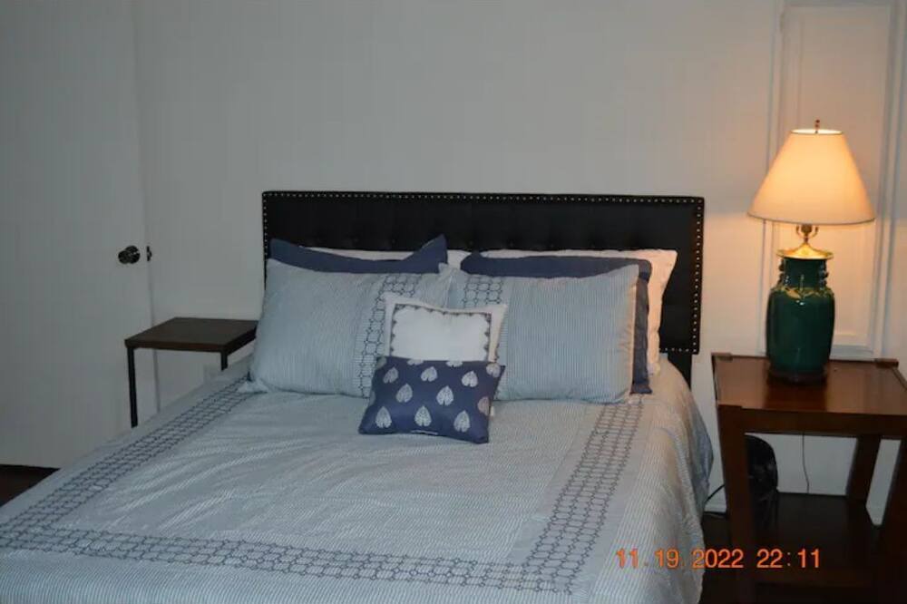Photo of Bedroom in Salina