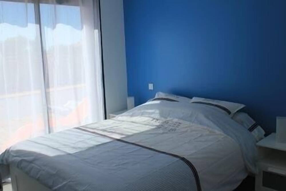 Photo of Bedroom in Brem Sur Mer