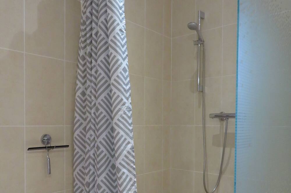 Photo of Bathroom in Antist