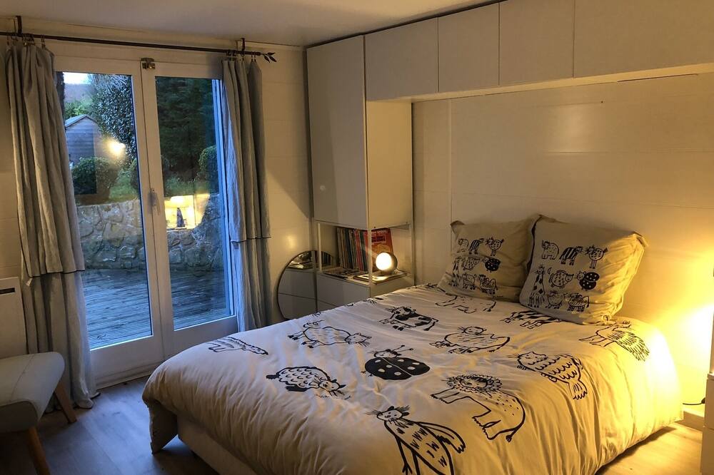 Photo of Bedroom in Bernieres-sur-Mer