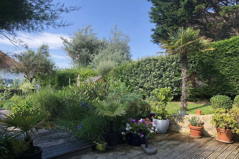 Photo of Outdoor in Bernieres-sur-Mer