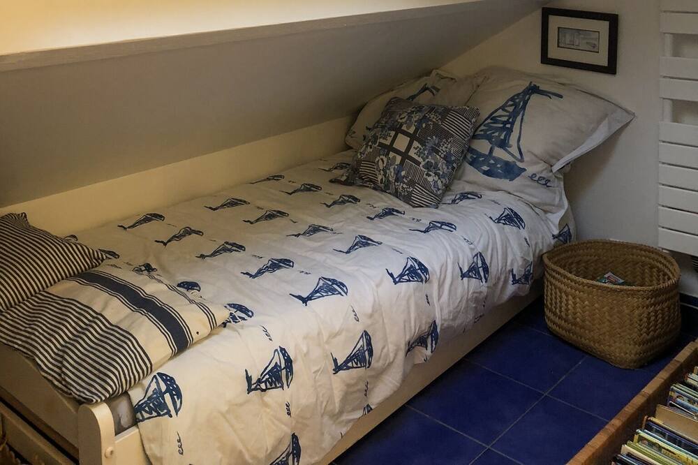 Photo of Bedroom in Bernieres-sur-Mer