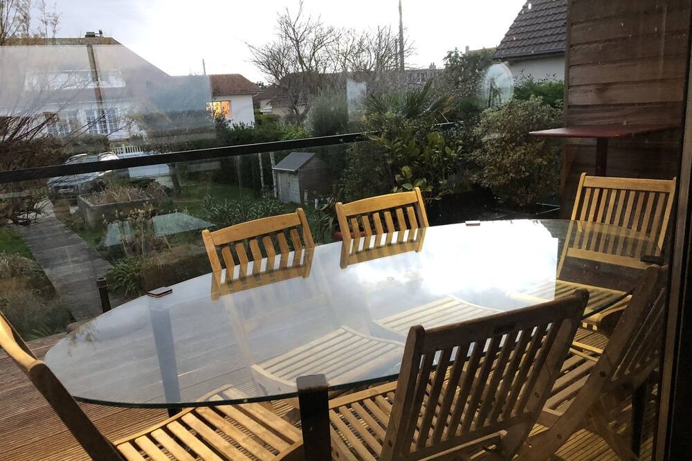 Photo of Outdoor in Bernieres-sur-Mer