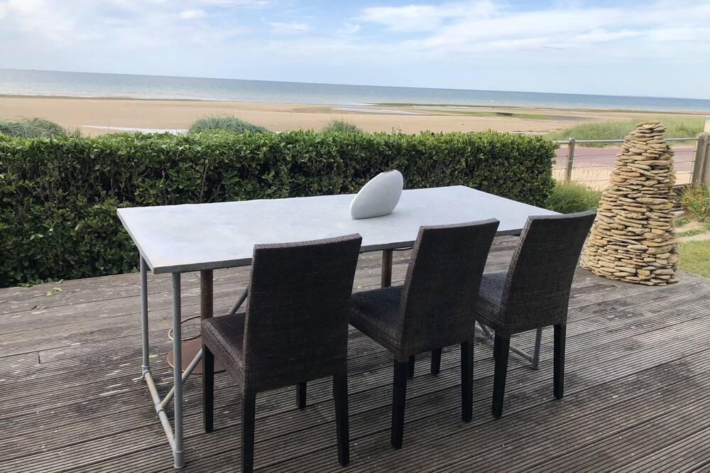 Photo of Outdoor in Bernieres-sur-Mer