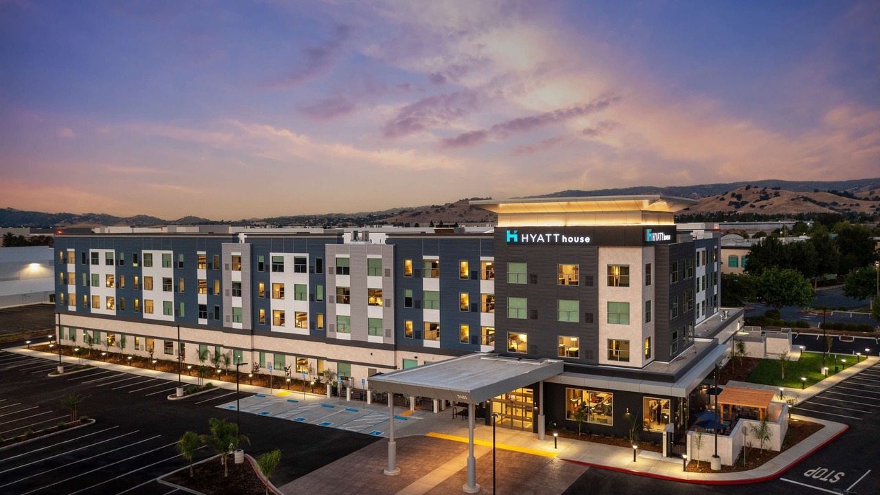 Photo of Outdoor in Nut Tree