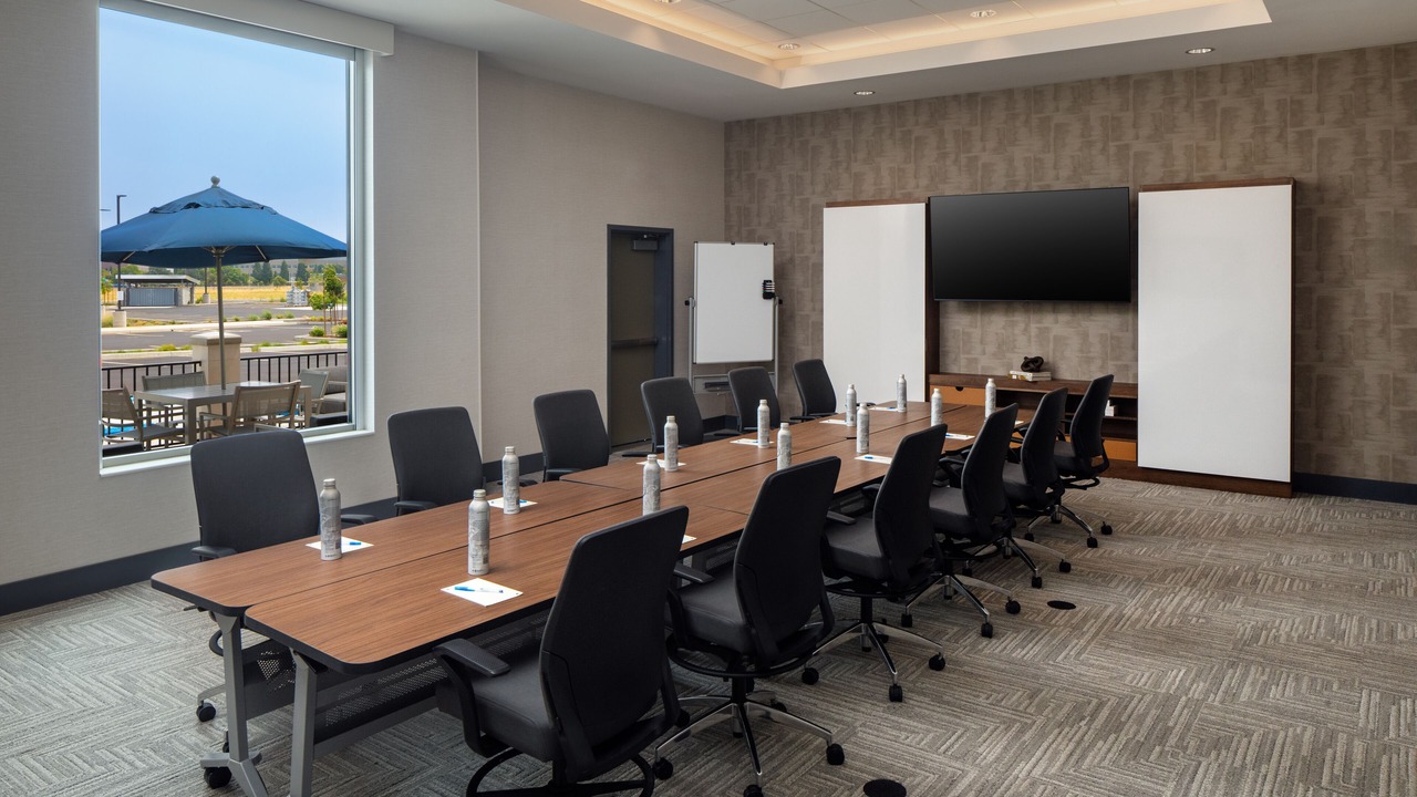 Photo of Others in Nut Tree