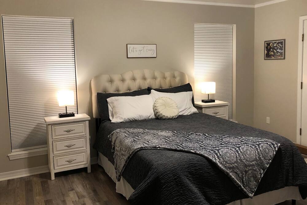 Photo of Bedroom in Shreveport