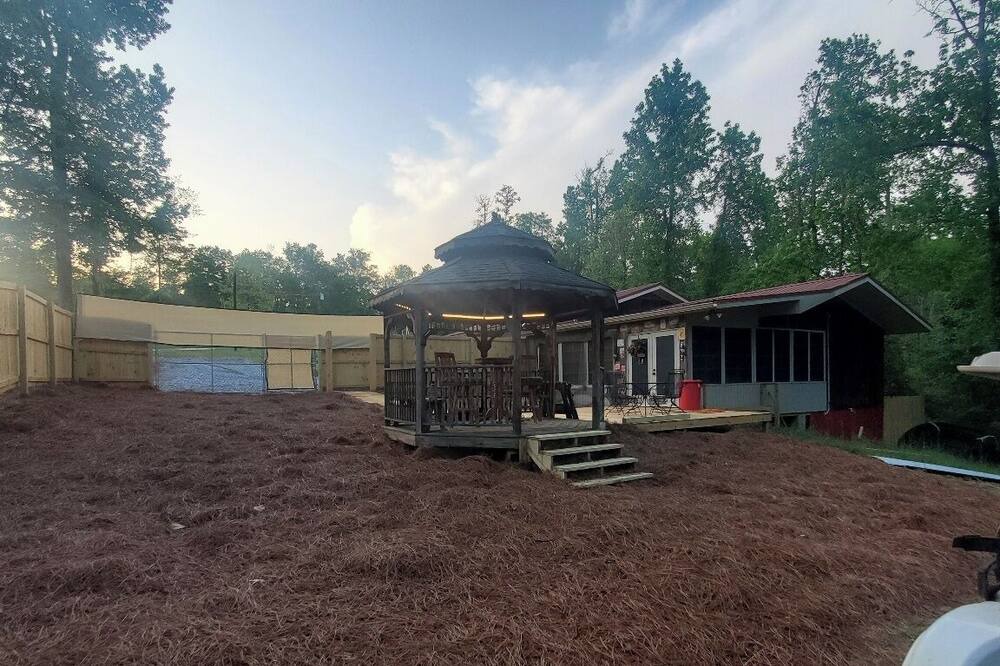 Photo of Outdoor in Shorterville