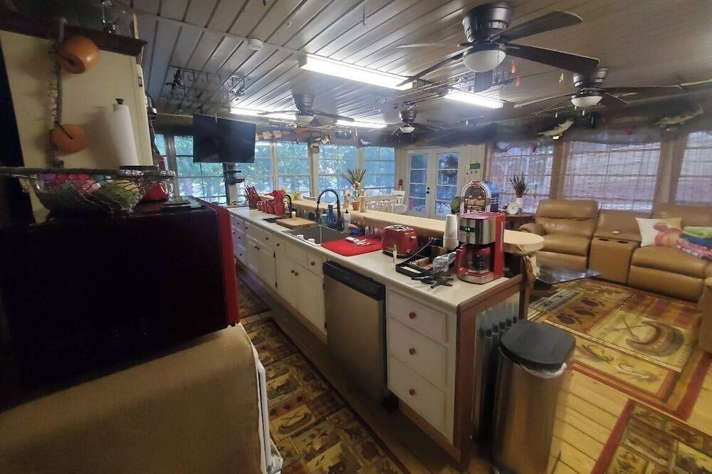 Photo of Kitchen in Shorterville