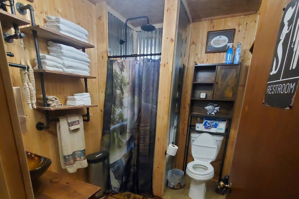 Photo of Bathroom in Shorterville
