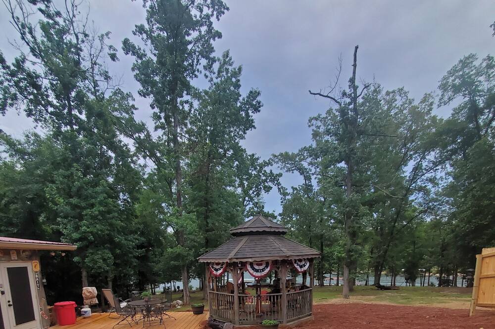 Photo of Outdoor in Shorterville