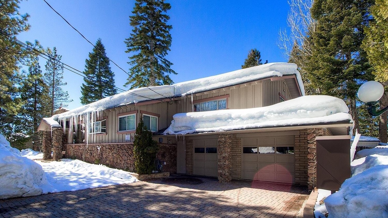 Photo of Outdoor in Round Hill Village