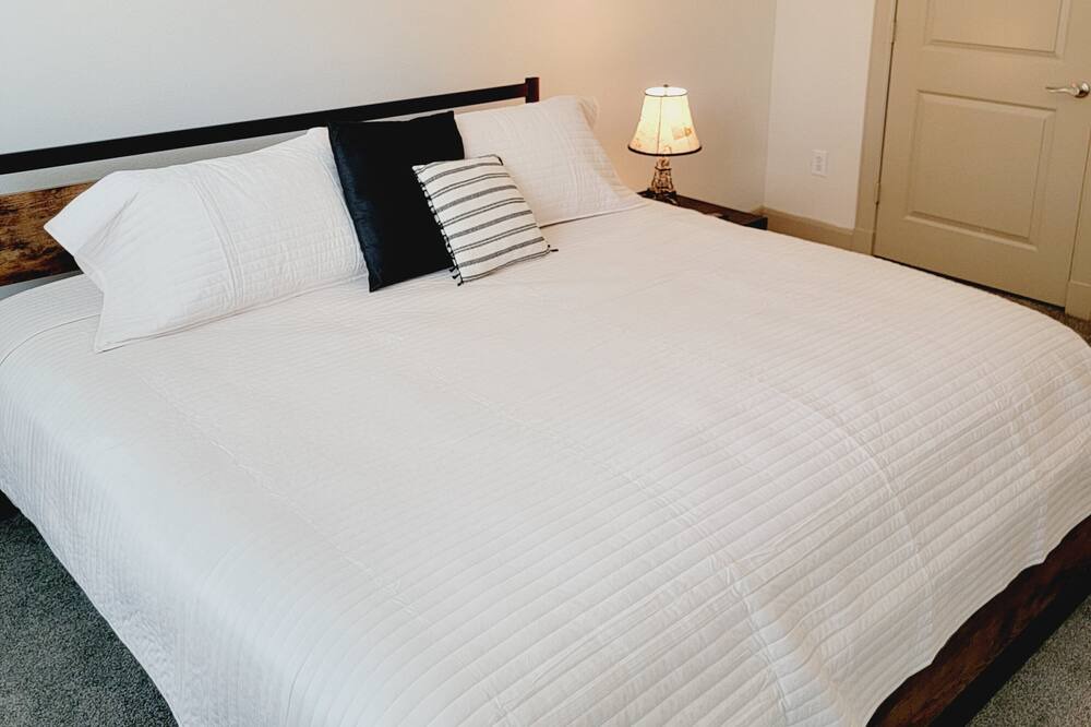 Photo of Bedroom in South Main