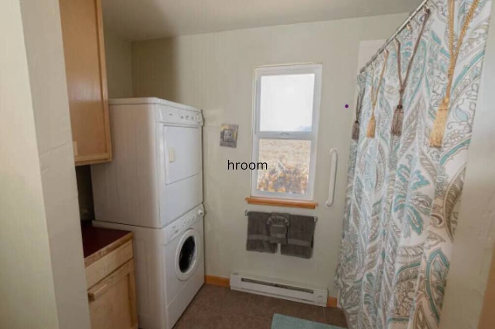 Photo of Bathroom in Crestone