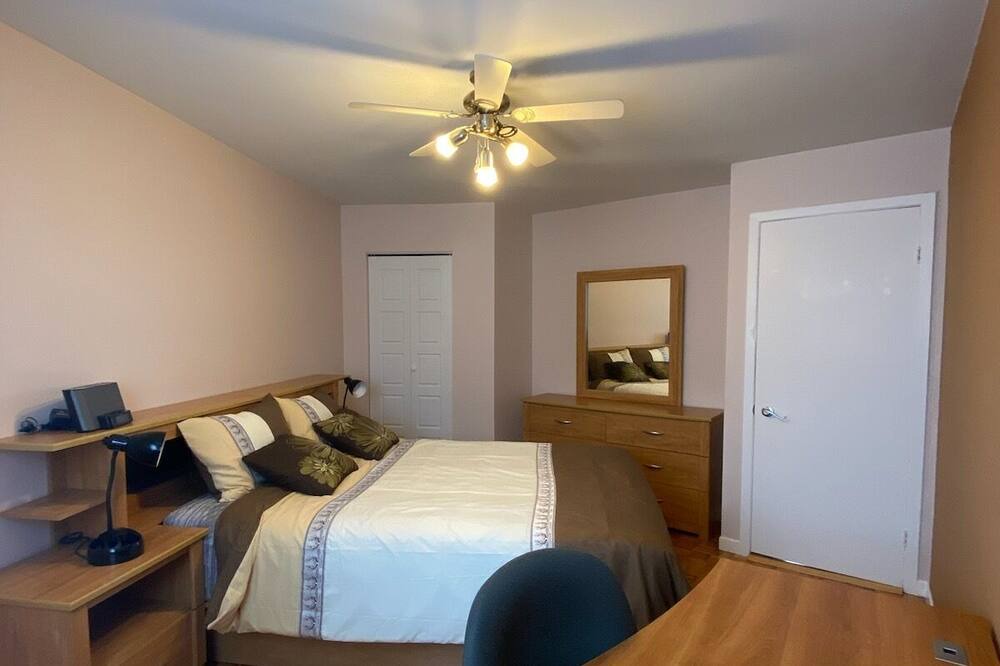 Photo of Bedroom in Laval